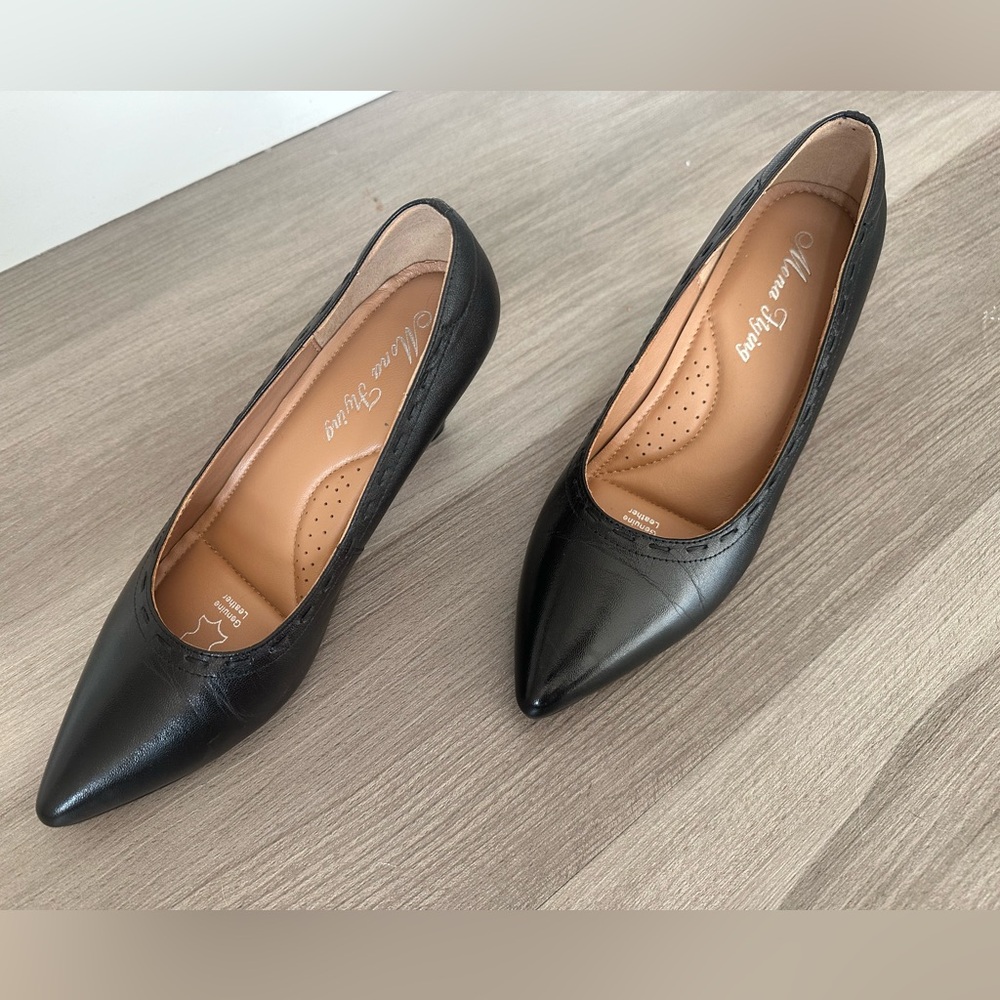 Leather Pointed Toe Pumps, Kitten Heels